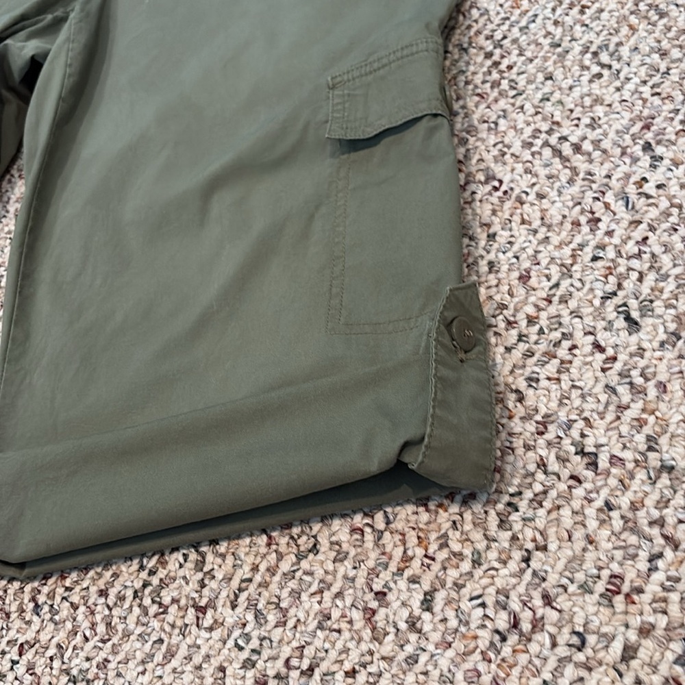 St. John's Bay Olive Green Hi Rise Pret Belted Wide Leg Utility Capris. Size 12 - Picture 9 of 14
